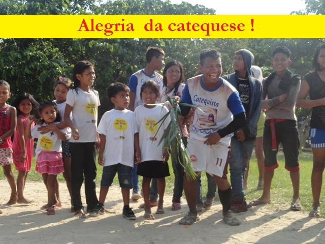 As crianças correm! Catequese Indígena Ticuna e Kokama
